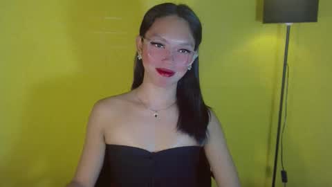 KITTY online show from September 14, 2025, 8:52 pm