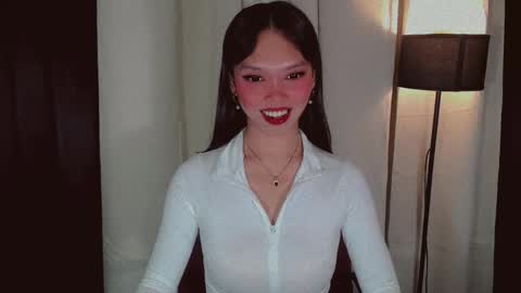 KITTY online show from October 3, 2025, 8:50 pm