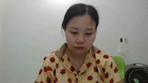 kitti_baby2x online show from April 7, 2026, 2:12 am