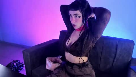 kitty__chs online show from October 15, 2025, 11:10 am