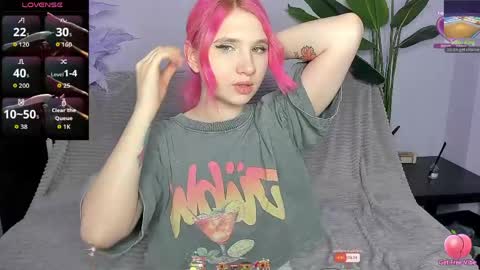 Snapshot of kitty_blondy chatting on April 20, 2026, 1:52 am kitty blondy online show from April 20, 2026, 1:52 am