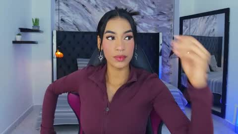 Snapshot of kitty_collins_ chatting on May 28, 2026, 11:51 am Kitty online show from May 28, 2026, 11:51 am