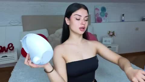 kitty_cut1ee_ online show from May 28, 2026, 6:32 am