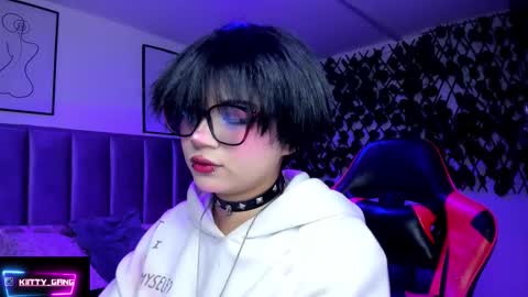 Camila online show from February 25, 2026, 1:15 am