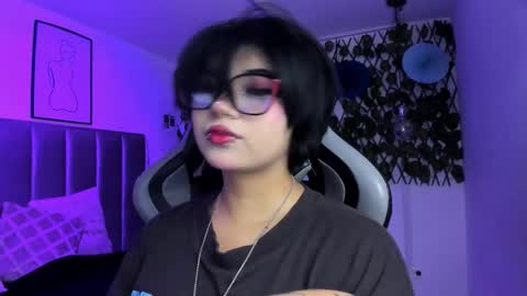 Camila online show from March 24, 2026, 1:21 am