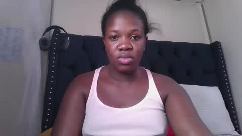 kitty_kerry online show from December 17, 2025, 5:35 am