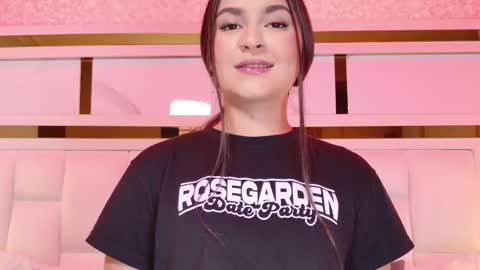 kitty  online show from October 13, 2025, 3:06 am