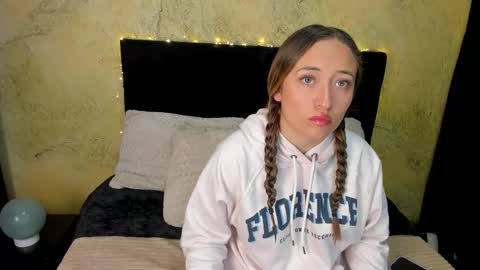 Snapshot of kitty_milk_nm chatting on February 23, 2026, 12:02 pm KITTY online show from February 23, 2026, 12:02 pm