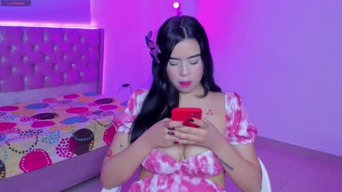 kitty_violet11 online show from February 11, 2026, 8:47 pm