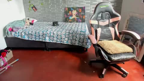 violet online show from September 27, 2025, 5:40 pm