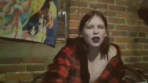 Snapshot of kitty_vonkush_ chatting on January 19, 2025, 1:32 am GoddessKittyFinDom online show from January 19, 2025, 1:32 am
