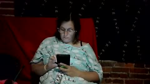 Snapshot of kitty_vonkush_ chatting on May 31, 2026, 2:42 am GoddessKittyFinDom online show from May 31, 2026, 2:42 am