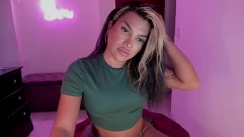 Snapshot of kittyhotts chatting on February 3, 2025, 11:42 am Sari bell online show from February 3, 2025, 11:42 am