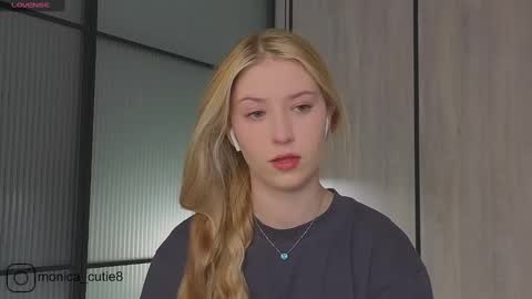 Snapshot of kittyloffe chatting on March 3, 2025, 4:03 am Monika online show from March 3, 2025, 4:03 am