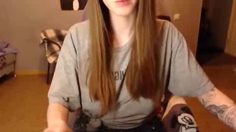 KittyloveMoon online show from April 12, 2026, 8:47 pm