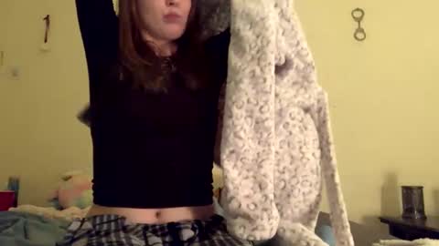 kitty online show from January 24, 2025, 11:45 pm