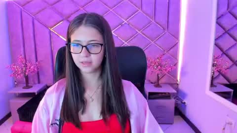 Sarah online show from July 18, 2026, 4:22 pm