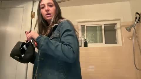 Snapshot of kittypurr79 chatting on December 27, 2024, 2:14 am kittypurr79 online show from December 27, 2024, 2:14 am