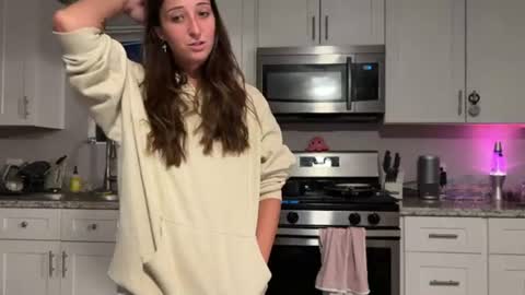 kittypurr79 online show from June 26, 2026, 4:28 am