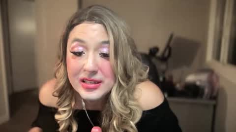 kittysocks88 online show from October 27, 2025, 7:23 am