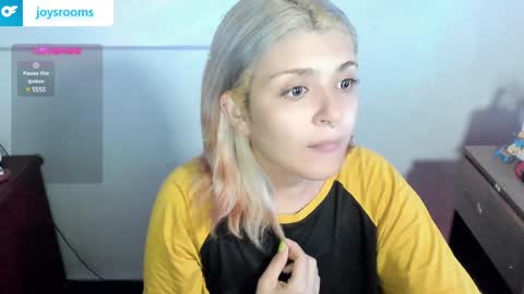 Snapshot of kittytrixy97 chatting on December 10, 2024, 3:30 am Kitty Trixy online show from December 10, 2024, 3:30 am