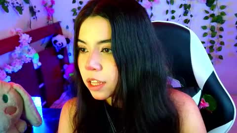 Kittyuwu  online show from October 8, 2025, 6:16 pm