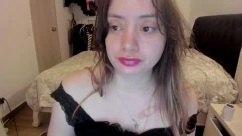 Snapshot of kittywantslove23 chatting on May 28, 2026, 7:33 pm kittywantslove23 online show from May 28, 2026, 7:33 pm