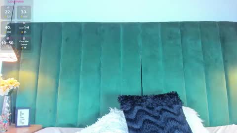 Snapshot of kittyy_milk chatting on September 20, 2025, 5:25 pm K I T T Y Y online show from September 20, 2025, 5:25 pm