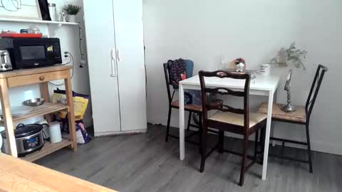 Kittyymaze online show from March 24, 2026, 12:43 pm