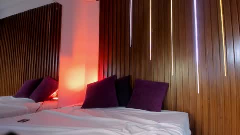 Snapshot of kity_hill chatting on March 6, 2025, 7:14 am Kitty Hill online show from March 6, 2025, 7:14 am