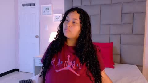 Snapshot of kity_hill chatting on September 22, 2025, 4:47 am Kitty Hill online show from September 22, 2025, 4:47 am