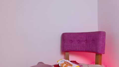 Snapshot of kity_hill chatting on November 3, 2025, 4:25 am Kitty Hill online show from November 3, 2025, 4:25 am