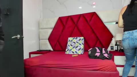 Snapshot of kity_spiderr chatting on May 28, 2026, 12:13 pm Luisa y Jairo online show from May 28, 2026, 12:13 pm