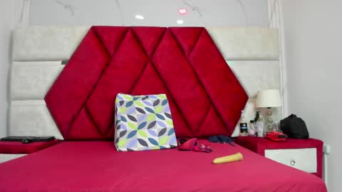 Snapshot of kity_spiderr chatting on May 29, 2026, 12:14 pm Luisa y Jairo online show from May 29, 2026, 12:14 pm