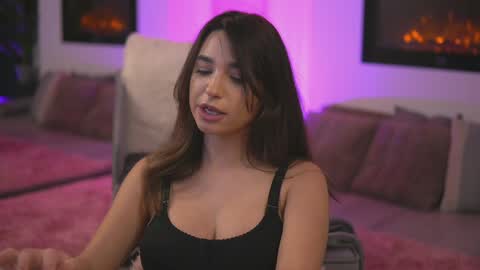 Snapshot of kity_sweet chatting on January 7, 2025, 3:33 pm Erika online show from January 7, 2025, 3:33 pm