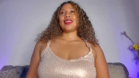 Snapshot of kiut_lili18 chatting on October 14, 2025, 7:47 pm Lili online show from October 14, 2025, 7:47 pm