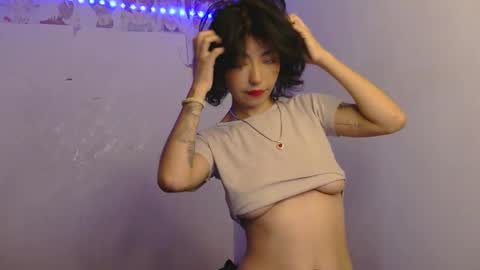 kiyu online show from March 4, 2026, 1:22 am