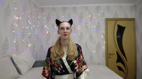 Klary online show from April 6, 2026, 5:36 pm