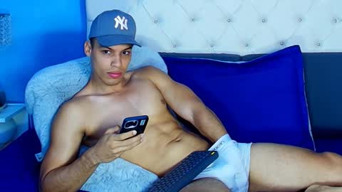 klaton__ online show from March 18, 2026, 6:11 pm