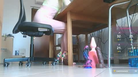 Klaudia online show from September 28, 2025, 5:24 am