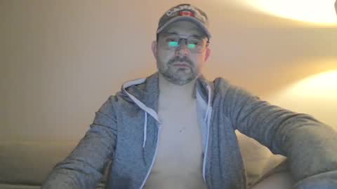 kleinyves online show from April 24, 2026, 7:38 pm