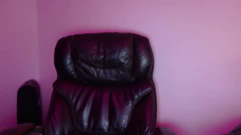 Snapshot of kleokills chatting on January 1, 2025, 8:37 pm kleokills online show from January 1, 2025, 8:37 pm