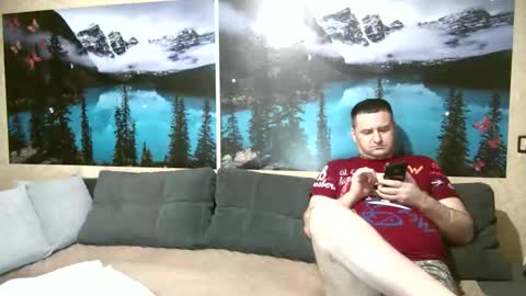 Snapshot of kleosnow chatting on September 9, 2025, 8:03 am Kleosnow online show from September 9, 2025, 8:03 am