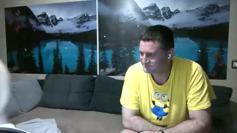 Snapshot of kleosnow chatting on September 13, 2025, 8:30 pm Kleosnow online show from September 13, 2025, 8:30 pm