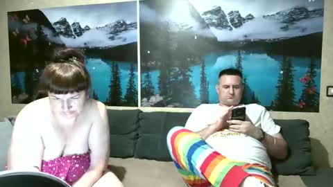 Snapshot of kleosnow chatting on September 21, 2025, 8:21 pm Kleosnow online show from September 21, 2025, 8:21 pm