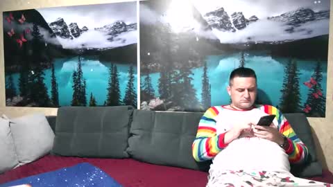 Snapshot of kleosnow chatting on October 29, 2025, 5:47 pm Kleosnow online show from October 29, 2025, 5:47 pm