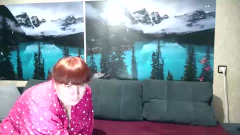 Snapshot of kleosnow chatting on November 24, 2025, 9:09 am Kleosnow online show from November 24, 2025, 9:09 am