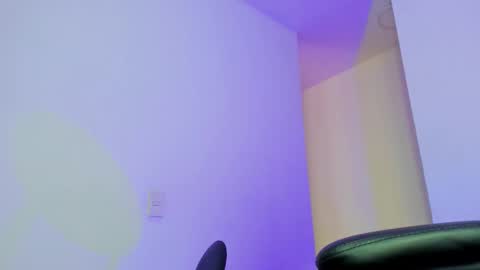 Snapshot of klinsmannwalton chatting on March 16, 2026, 11:47 am klinsmannwalton online show from March 16, 2026, 11:47 am