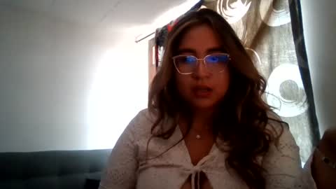 Snapshot of kloe__05 chatting on July 30, 2026, 2:38 pm Kloe online show from July 30, 2026, 2:38 pm