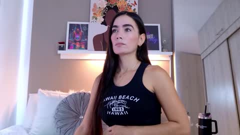 Kloe Coper online show from December 17, 2025, 4:35 pm